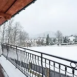 Pardalowka, Sun & Snow アパート *